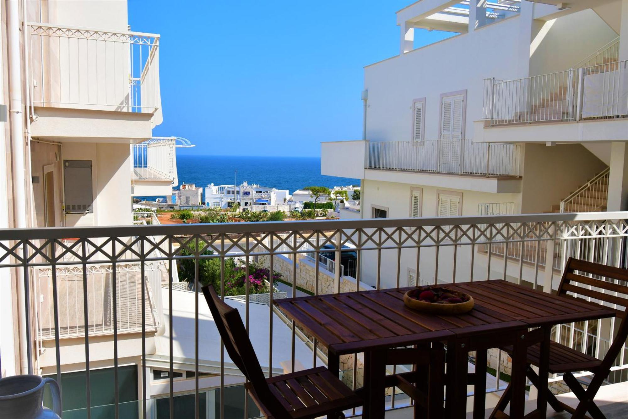 Orange Dream Hotel Полиняно а Маре Екстериор снимка