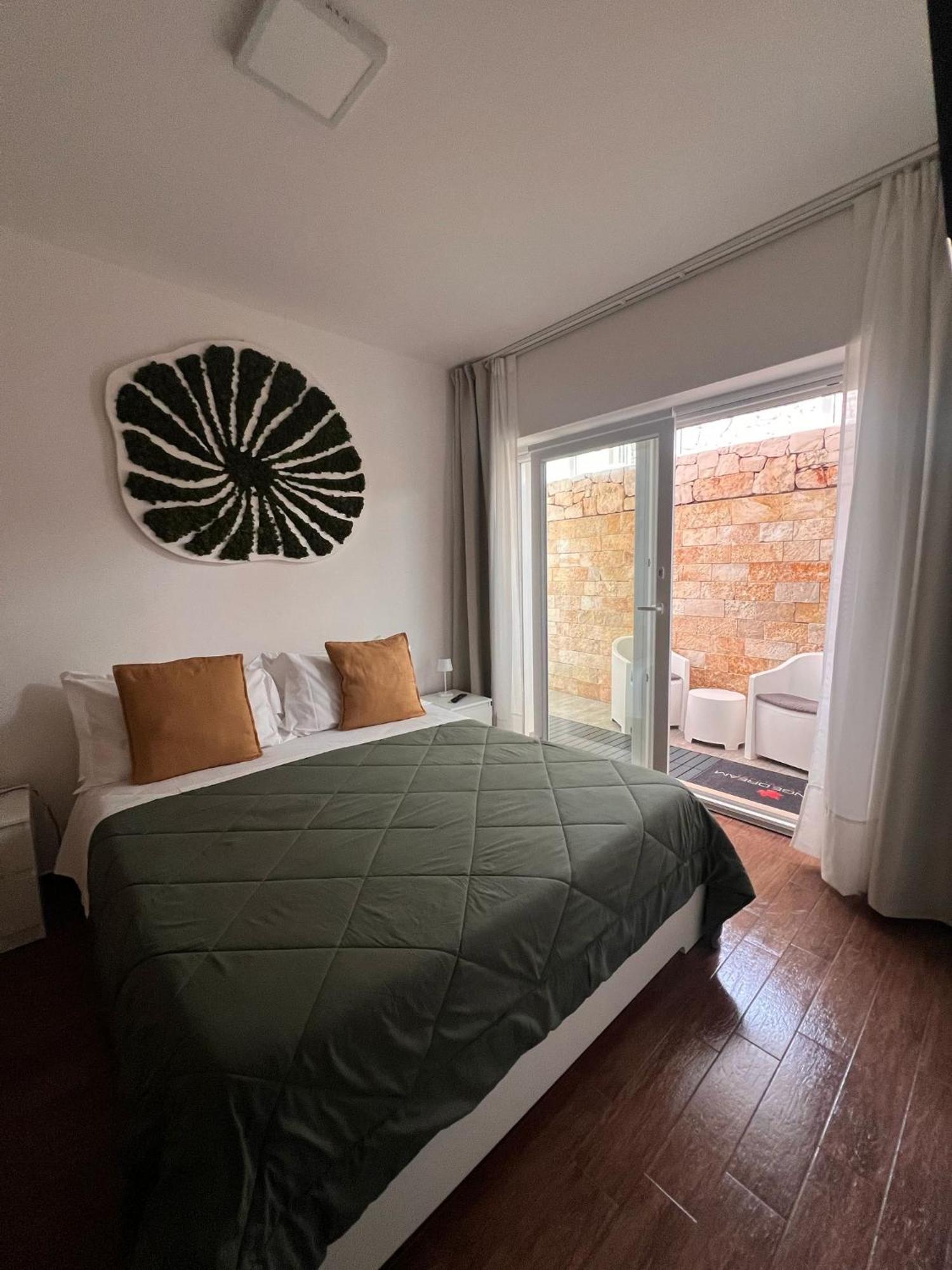 Orange Dream Hotel Полиняно а Маре Екстериор снимка